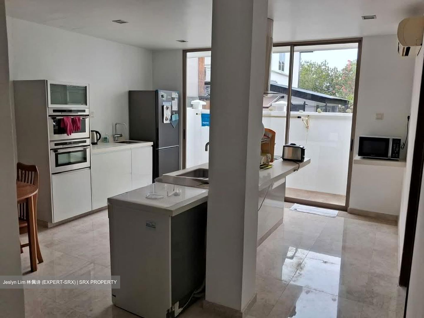 Siglap Park (D15), Terrace #550886821